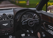 LOL决赛-圣保罗油门与开普敦眼泪，当F1引擎在足球废墟上轰鸣