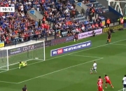 LOL赛事-包含斯托克城主场战胜哈德斯菲尔德，结束连败的词条