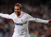 英雄联盟总决赛直播-速度与激情，城市赛道与NBA之夜的平行叙事