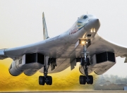 英雄联盟总决赛时间-跨越万里的体育风暴，世界杯聚光灯下新疆队的逆袭之战