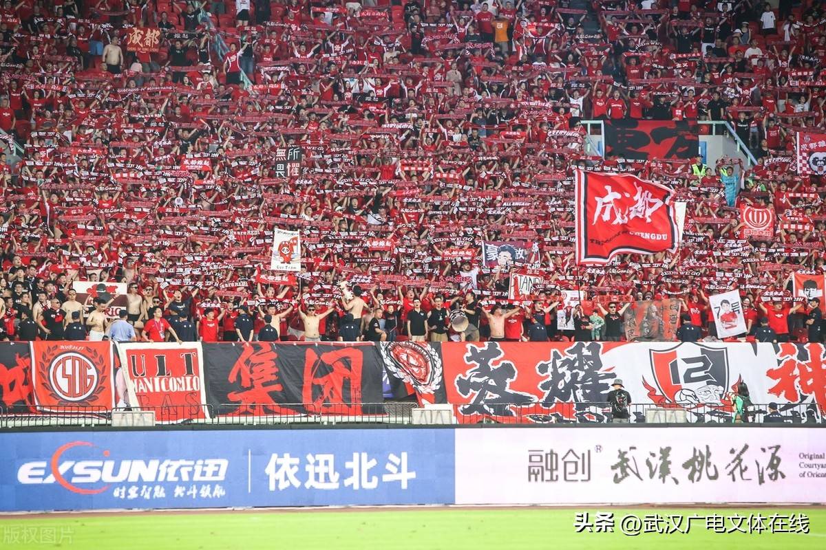 新赛季揭幕战赛事精彩,球场动力十足的简单介绍 新赛季揭幕战赛事精彩,球场动力十足的简单介绍