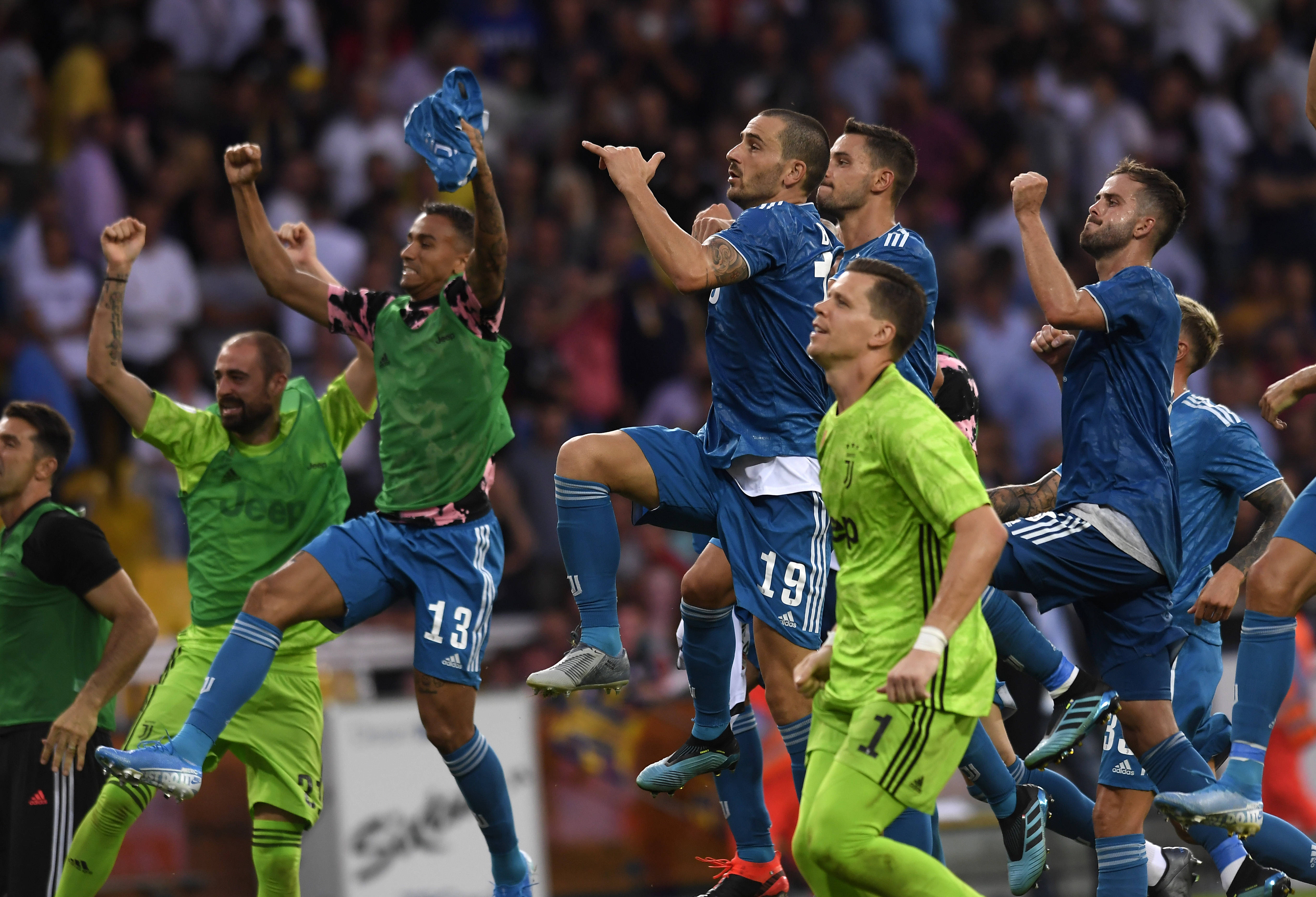 关于狂欢!尤文图斯主场大胜帕尔马赢得胜利的信息 关于狂欢!尤文图斯主场大胜帕尔马赢得胜利的信息