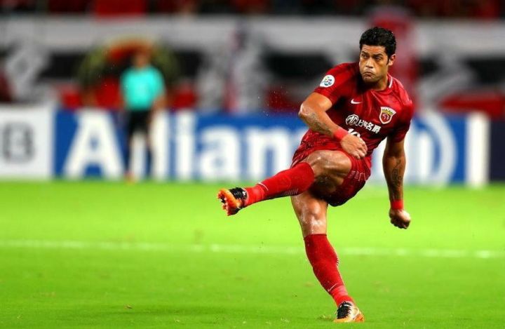 亚洲联赛传奇纷纷退役,新一代球员冲击巅峰 亚洲联赛传奇纷纷退役,新一代球员冲击巅峰