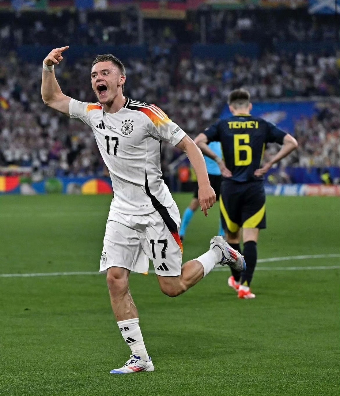 德国队鏖战瑞典队，波尔带队取胜