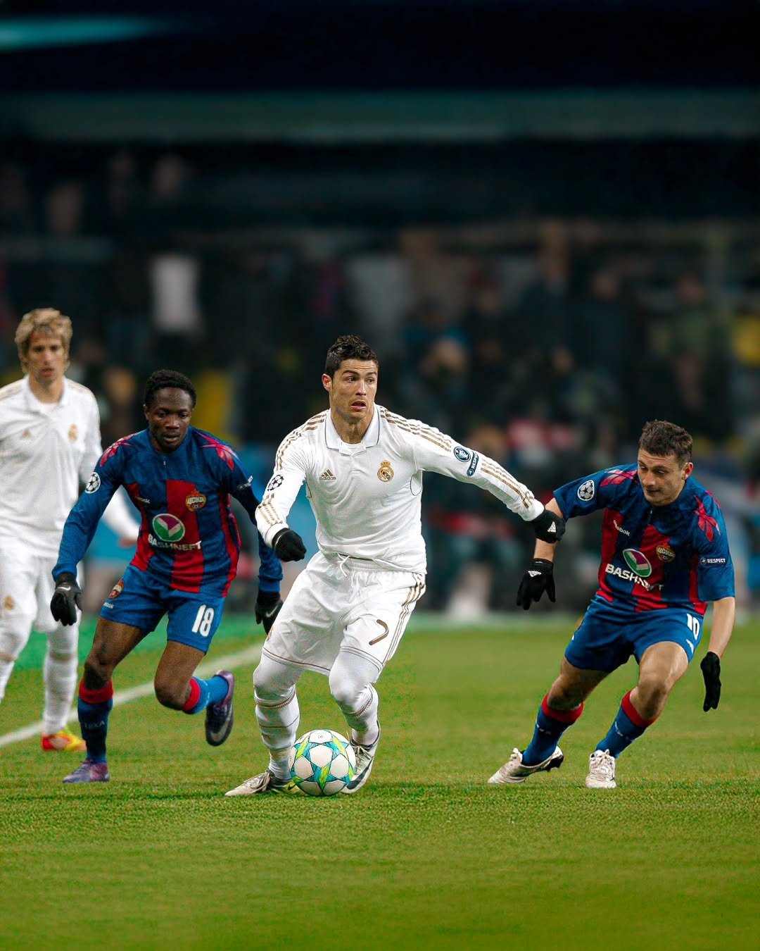 乌克兰力克皇马，C罗惊艳四座