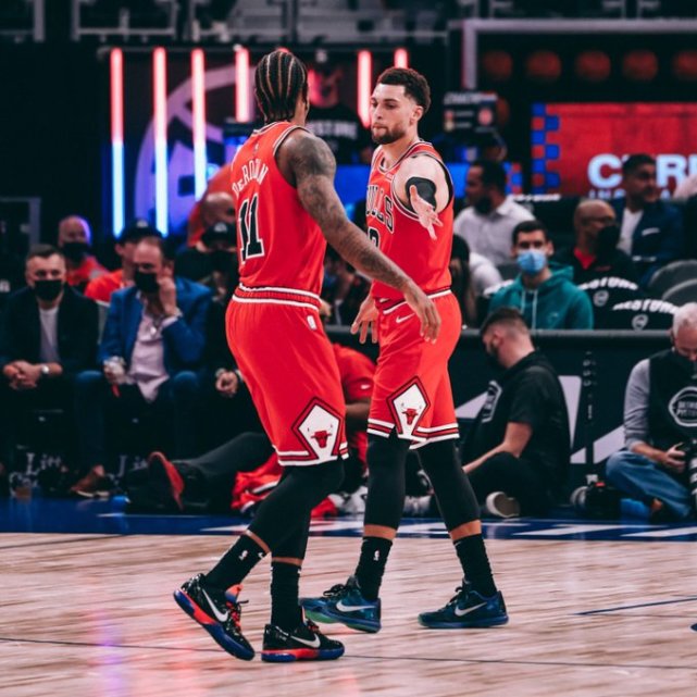 公牛轻取鹈鹕，米切尔关键制胜