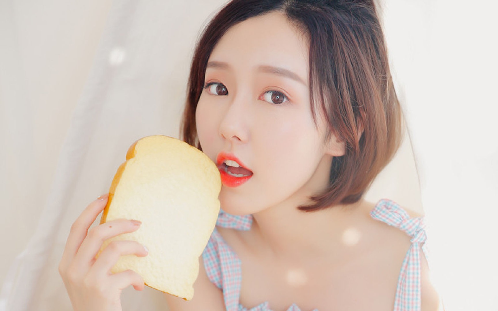 熄灭盐湖城,当拉梅洛在终场哨响时竖起食指