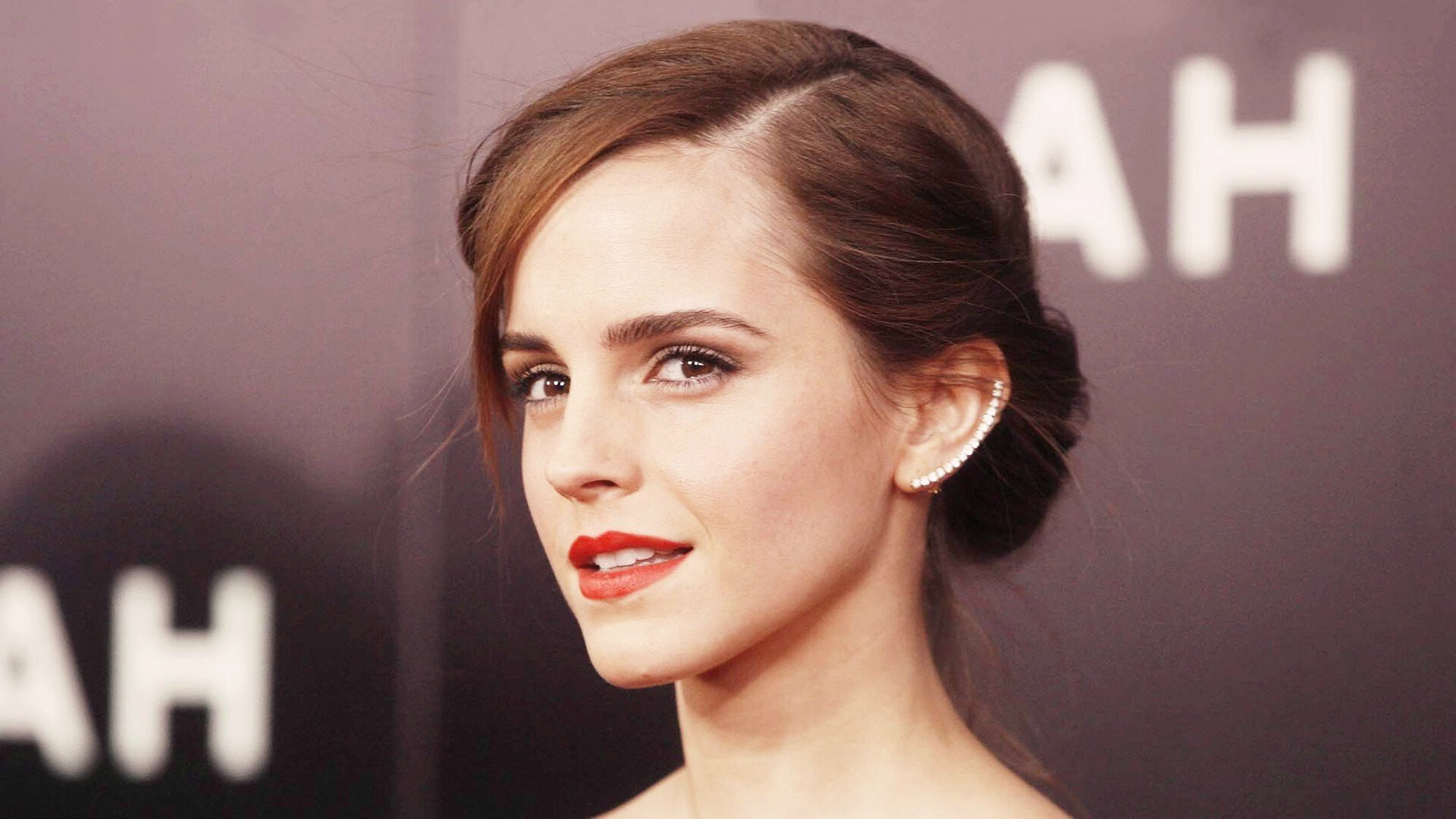 数据投影下的绿茵幽灵，阿拉巴跨时空守护枪手