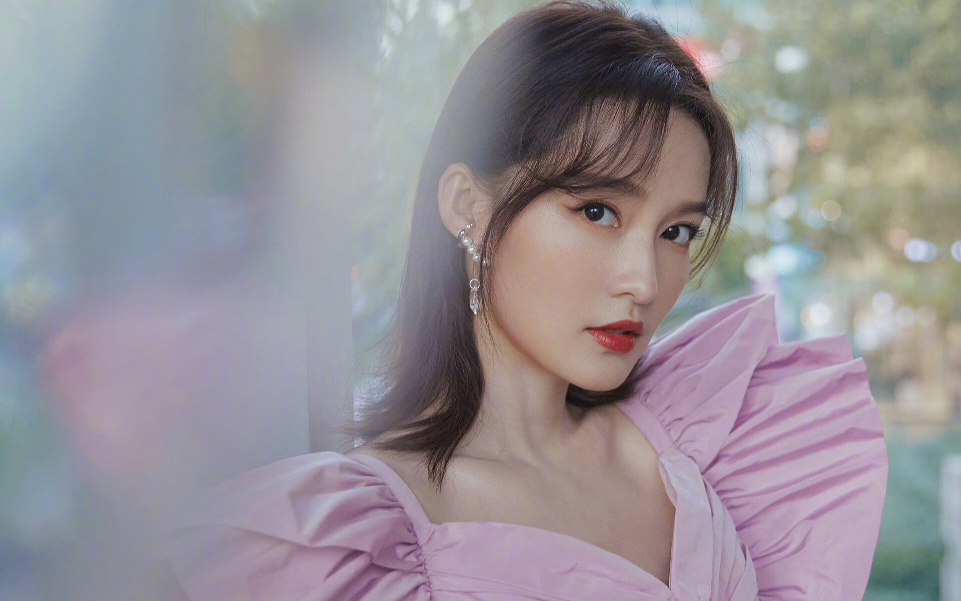 绿茵狂想曲,当美加墨世界杯的聚光灯投向篮球,尼克斯用一场统治级表演击碎湖人